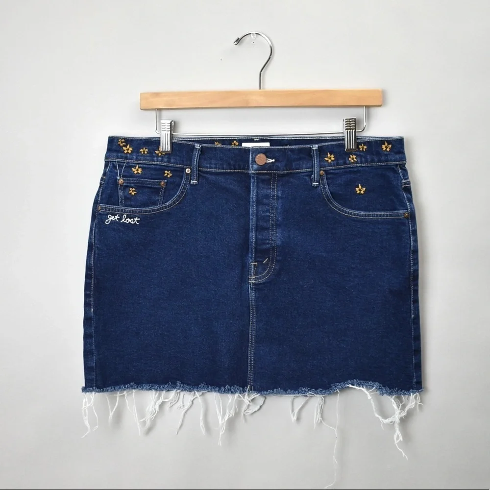 MOTHER The Vagabond Mini Fray Skirt - Picture 4 of 13